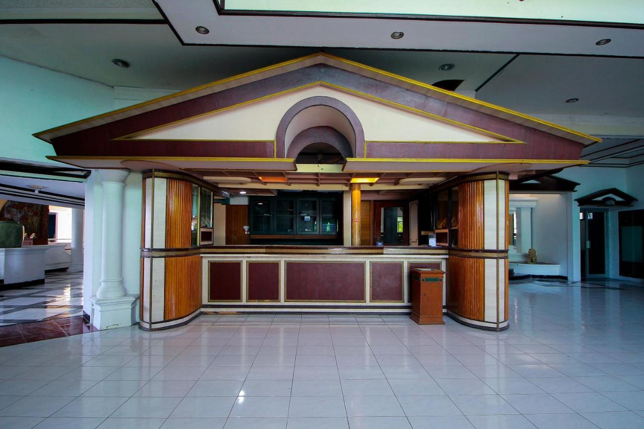 Oyo 2360 Hotel Rio 明古鲁 外观 照片