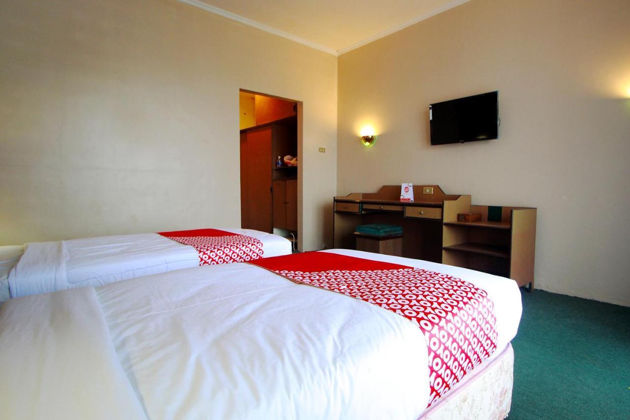 Oyo 2360 Hotel Rio 明古鲁 外观 照片
