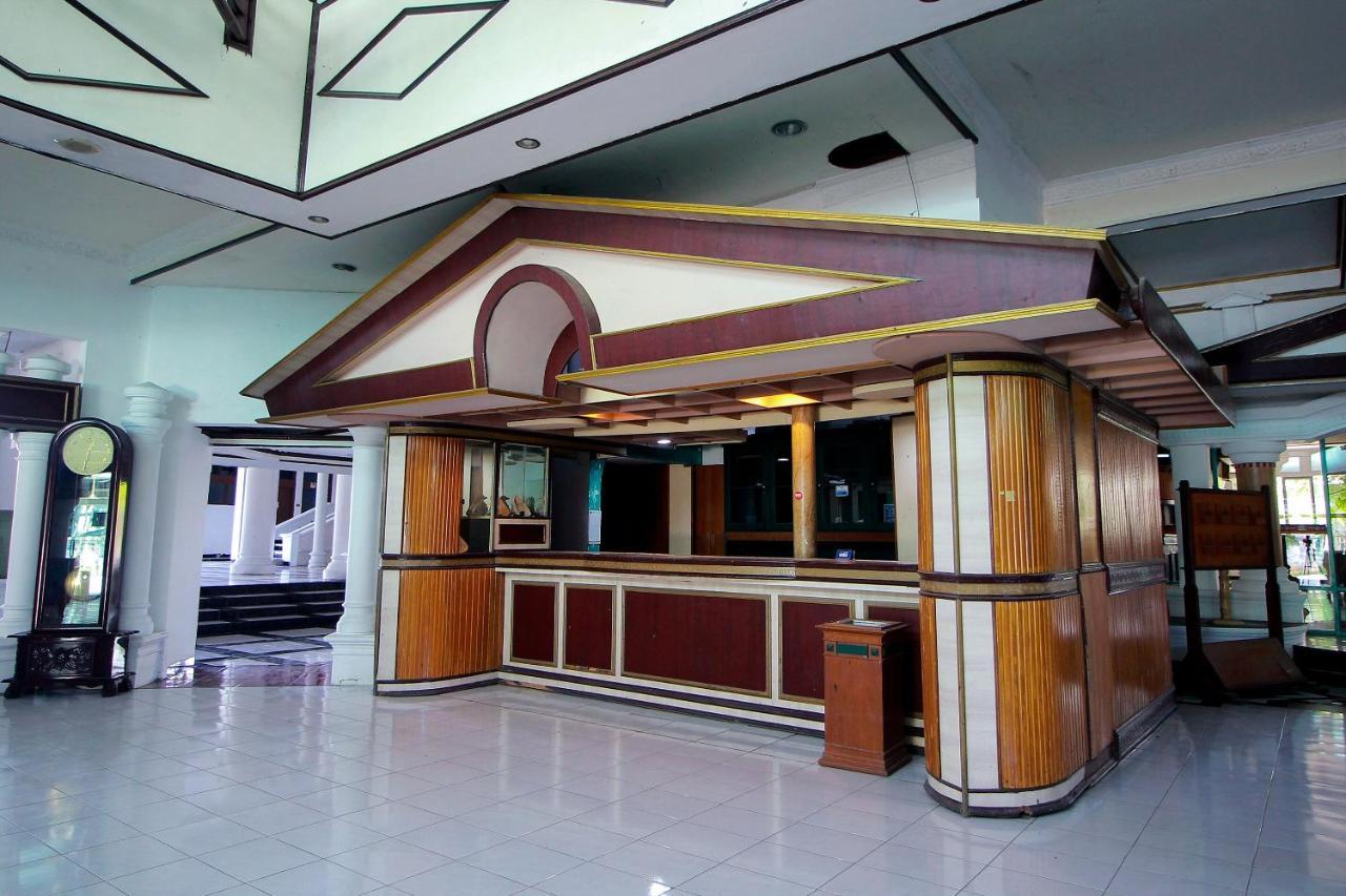 Oyo 2360 Hotel Rio 明古鲁 外观 照片