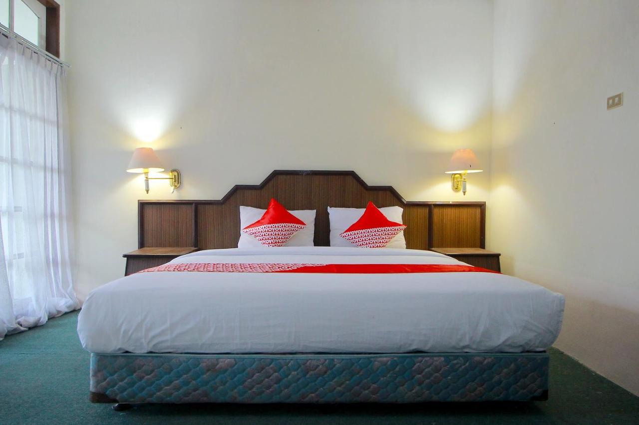 Oyo 2360 Hotel Rio 明古鲁 外观 照片