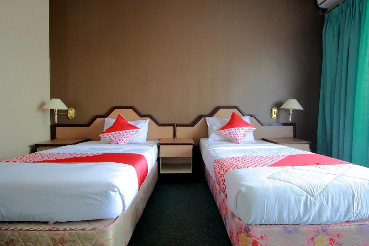 Oyo 2360 Hotel Rio 明古鲁 外观 照片